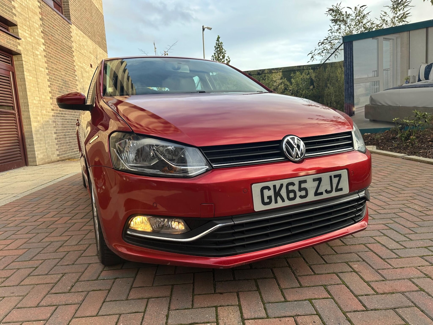 Used Volkswagen Polo 2015 for sale - 76573170: Photo 1