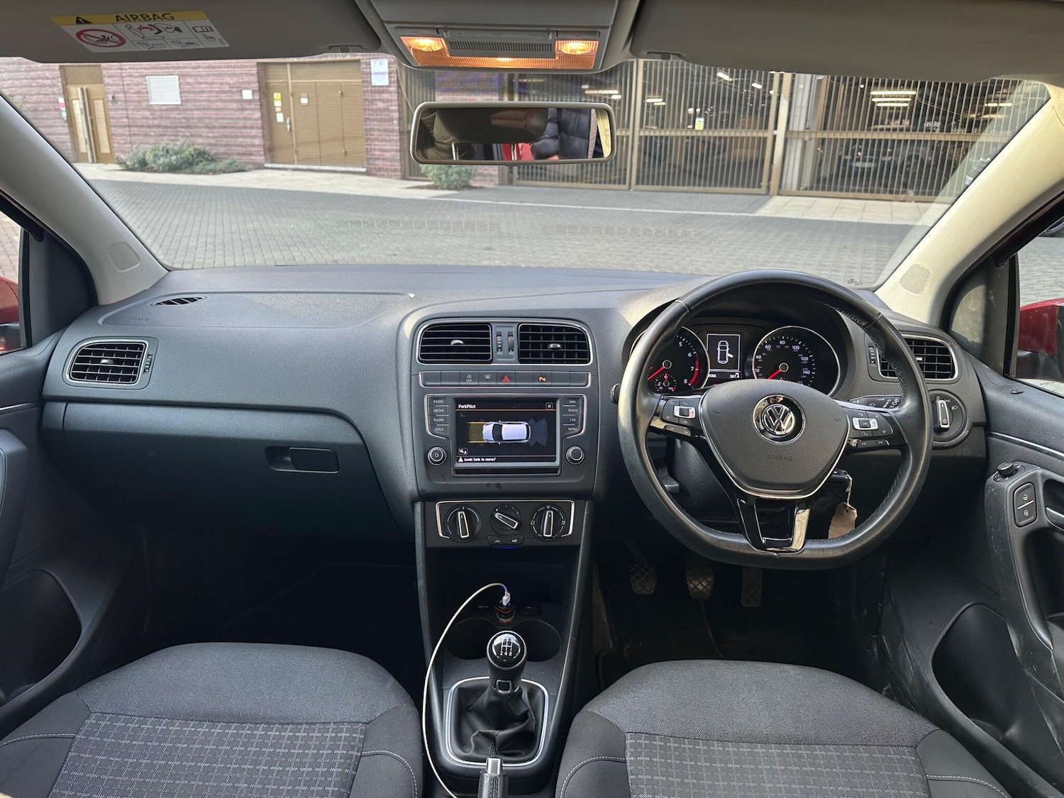 Used Volkswagen Polo 2015 for sale - 76573170: Photo 15