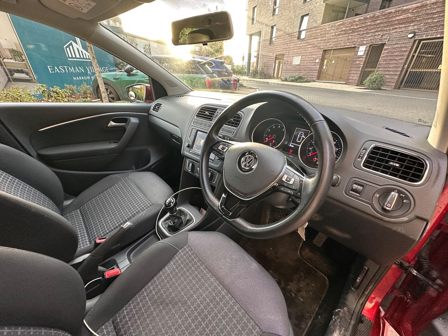 Used Volkswagen Polo 2015 for sale - 76573170: Photo 16