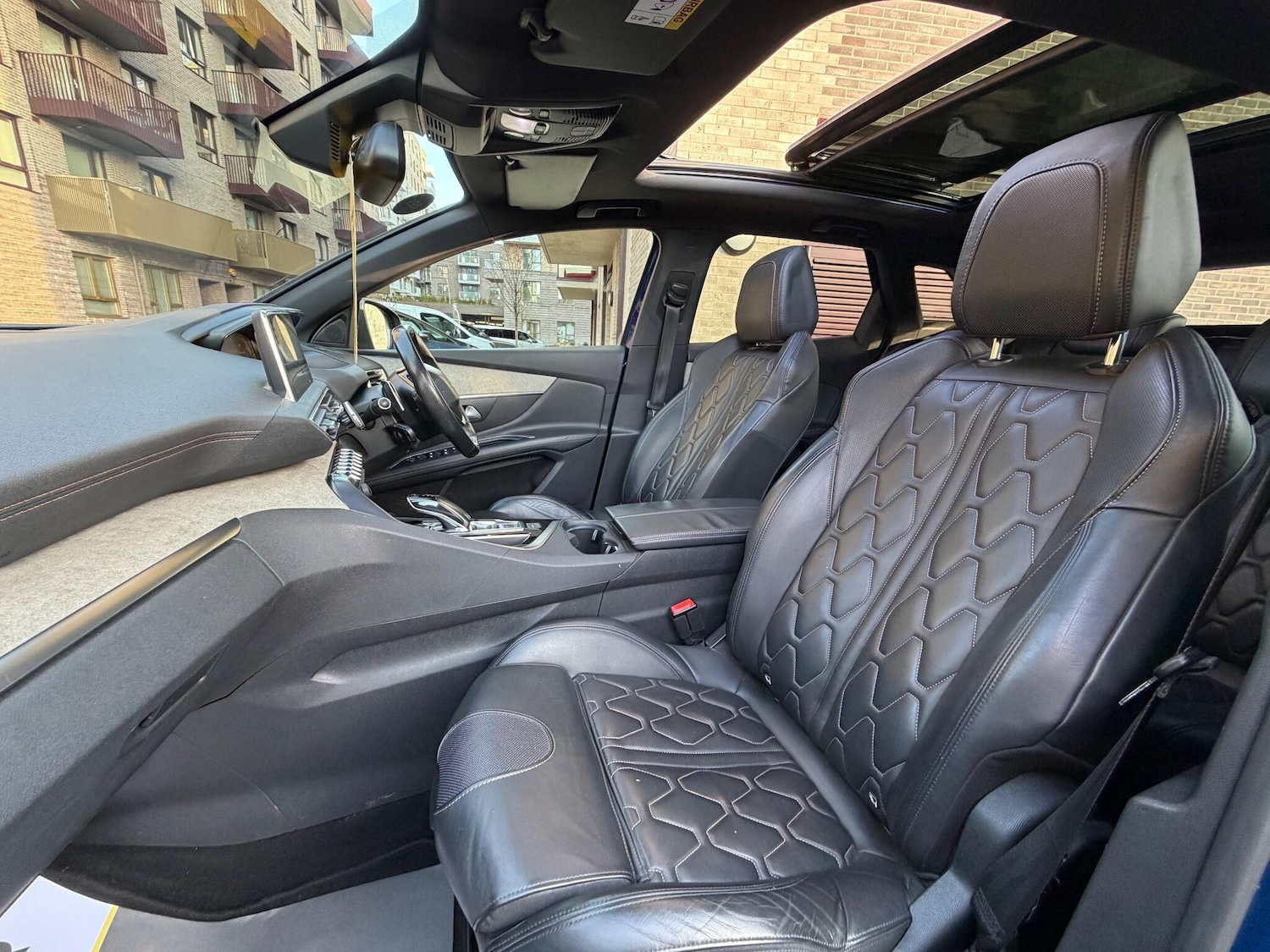 Used Peugeot 3008 2018 for sale - 76942537: Photo 37