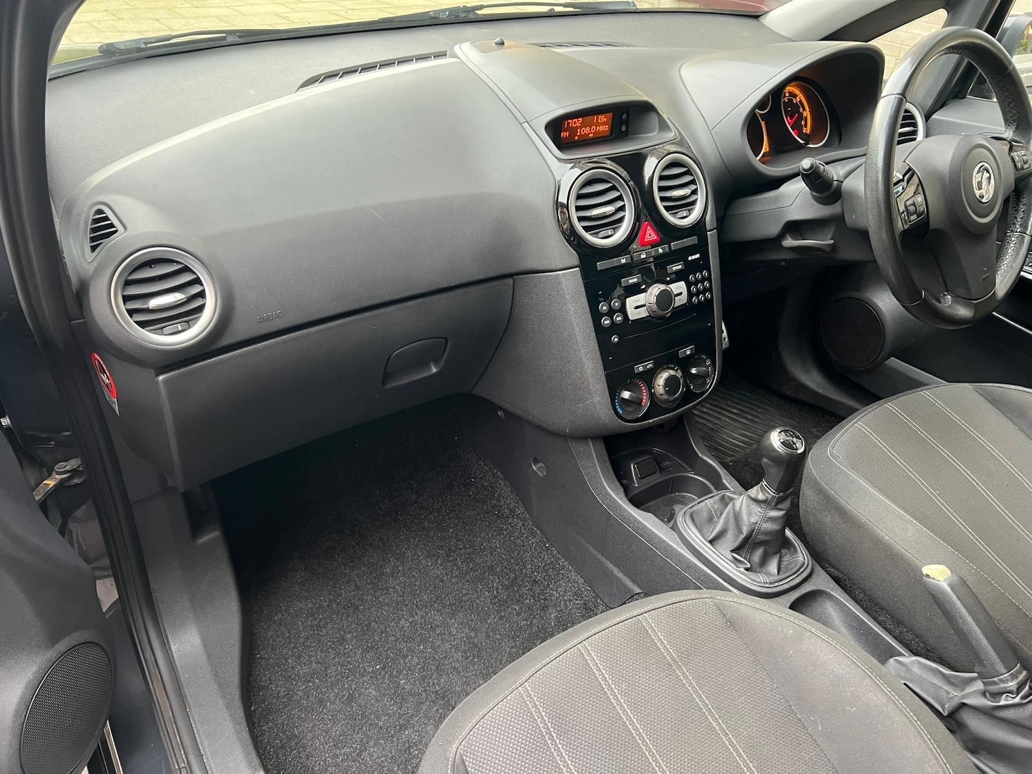 Used Vauxhall Corsa for sale - 77909837: Photo 4