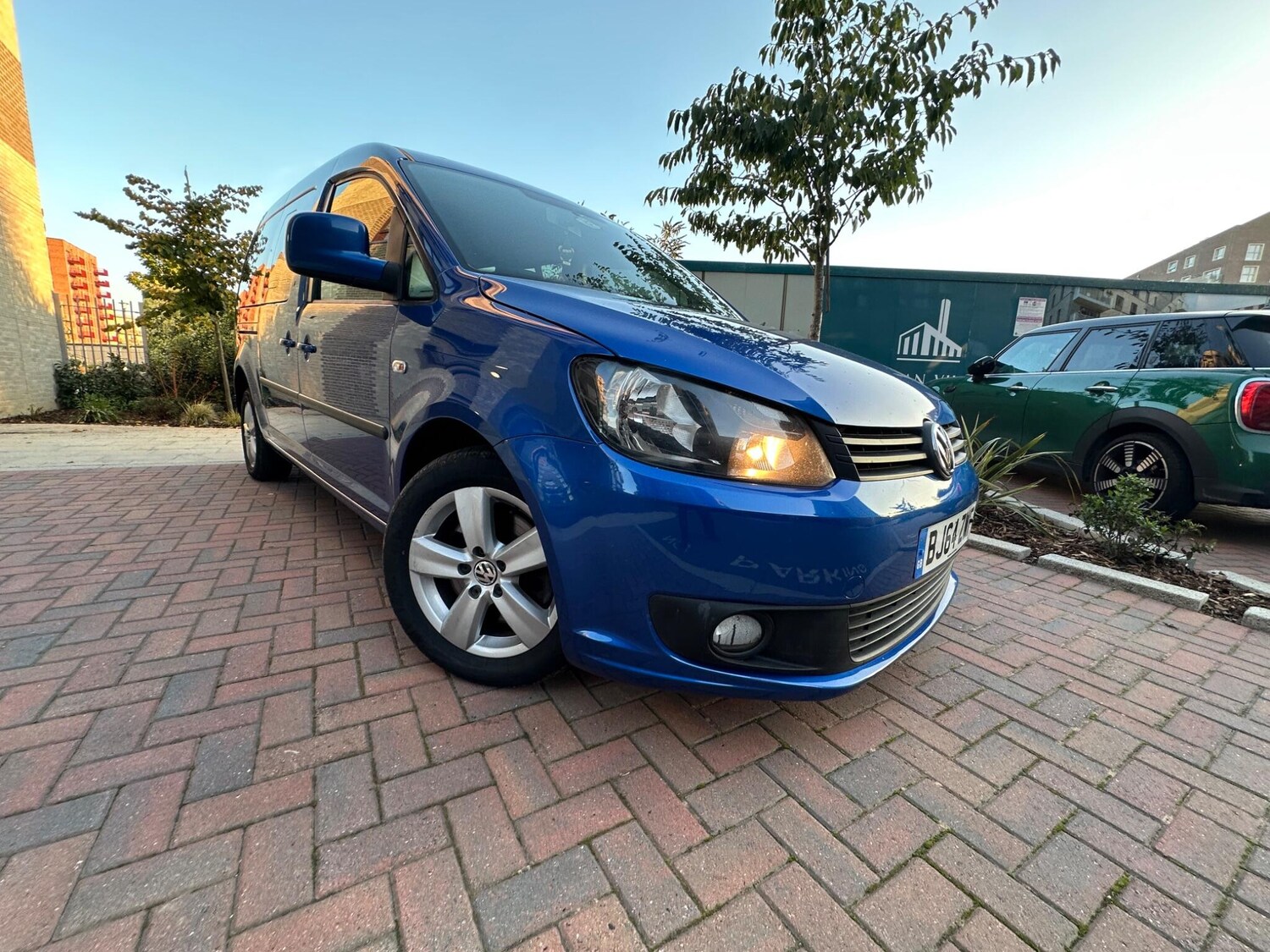 Used Volkswagen Caddy Maxi Life 2014 for sale - 76099103: Photo 36