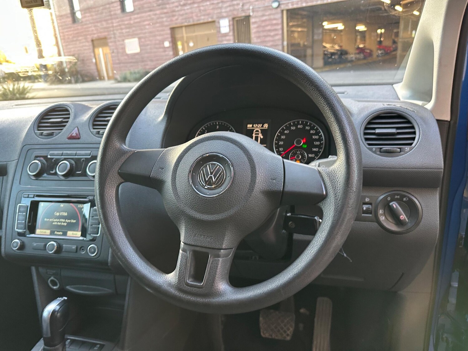 Used Volkswagen Caddy Maxi Life 2014 for sale - 76099103: Photo 49