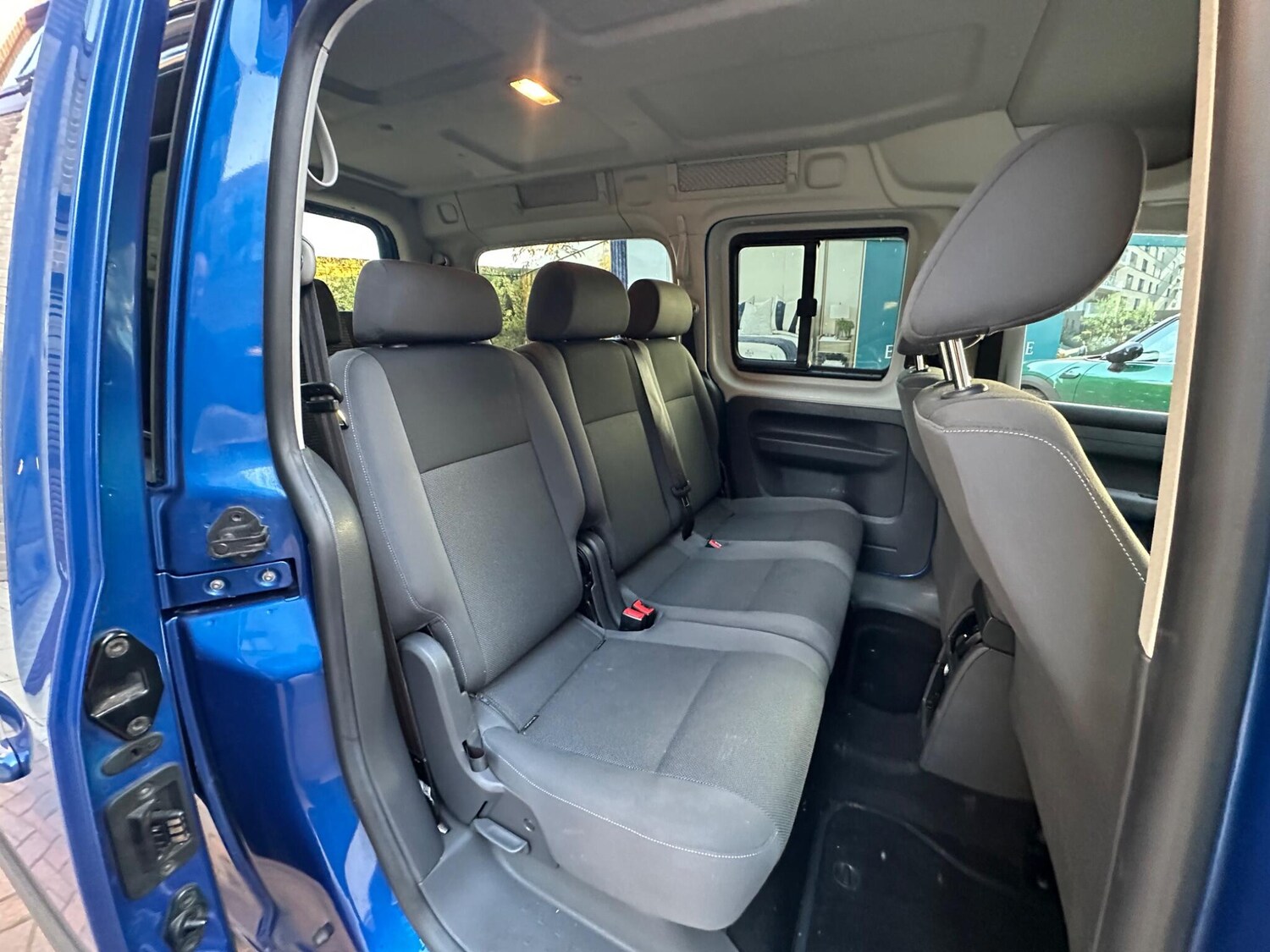 Used Volkswagen Caddy Maxi Life 2014 for sale - 76099103: Photo 52