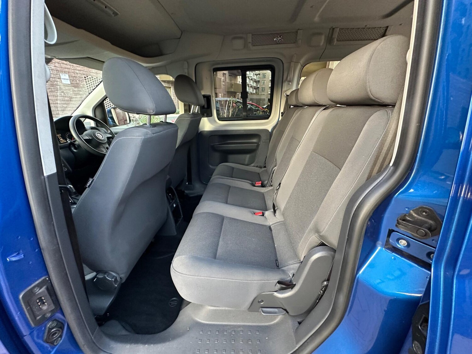 Used Volkswagen Caddy Maxi Life 2014 for sale - 76099103: Photo 56