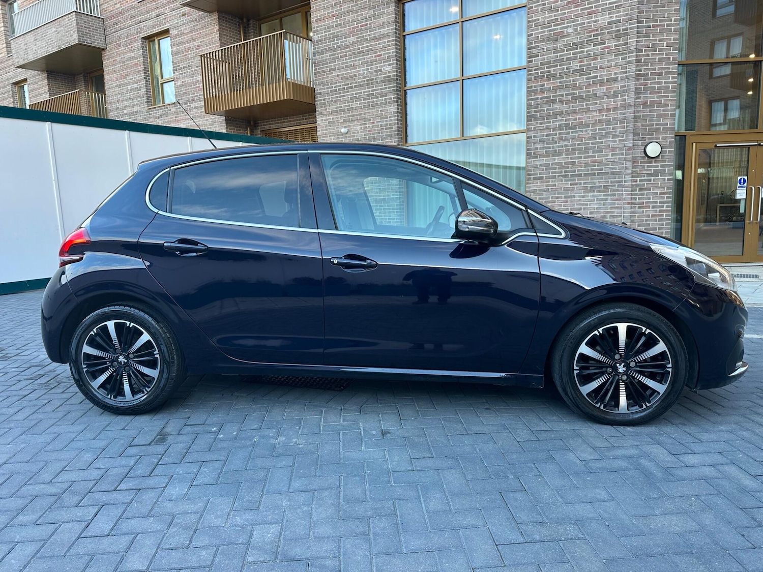 Used Peugeot 208 2018 for sale - 76701276: Photo 14