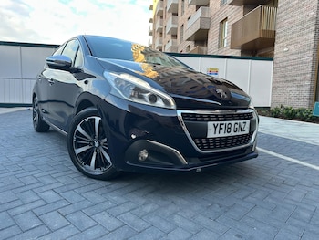 Peugeot - 208