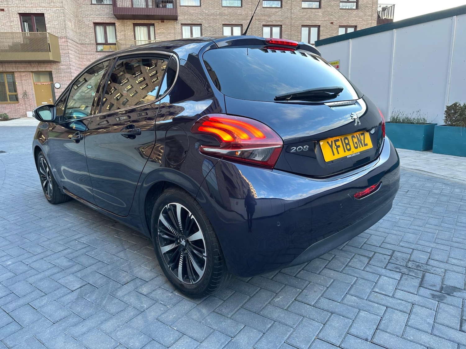 Used Peugeot 208 2018 for sale - 76701276: Photo 2