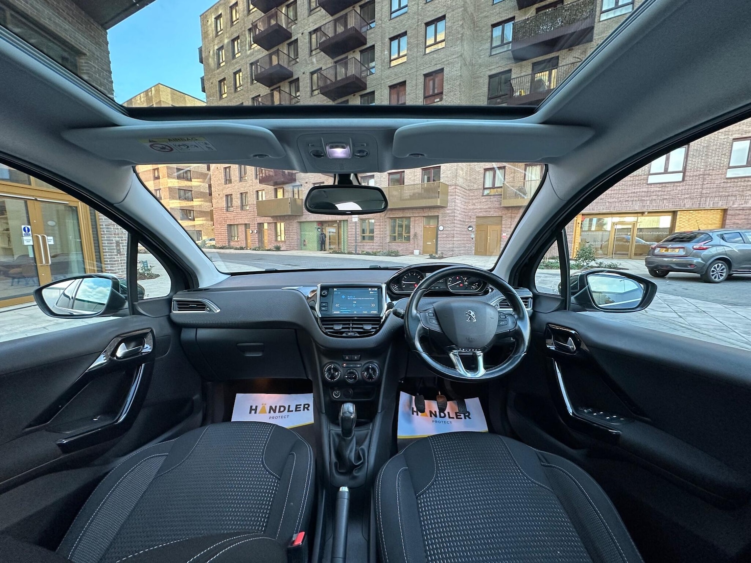 Used Peugeot 208 2018 for sale - 76701276: Photo 4