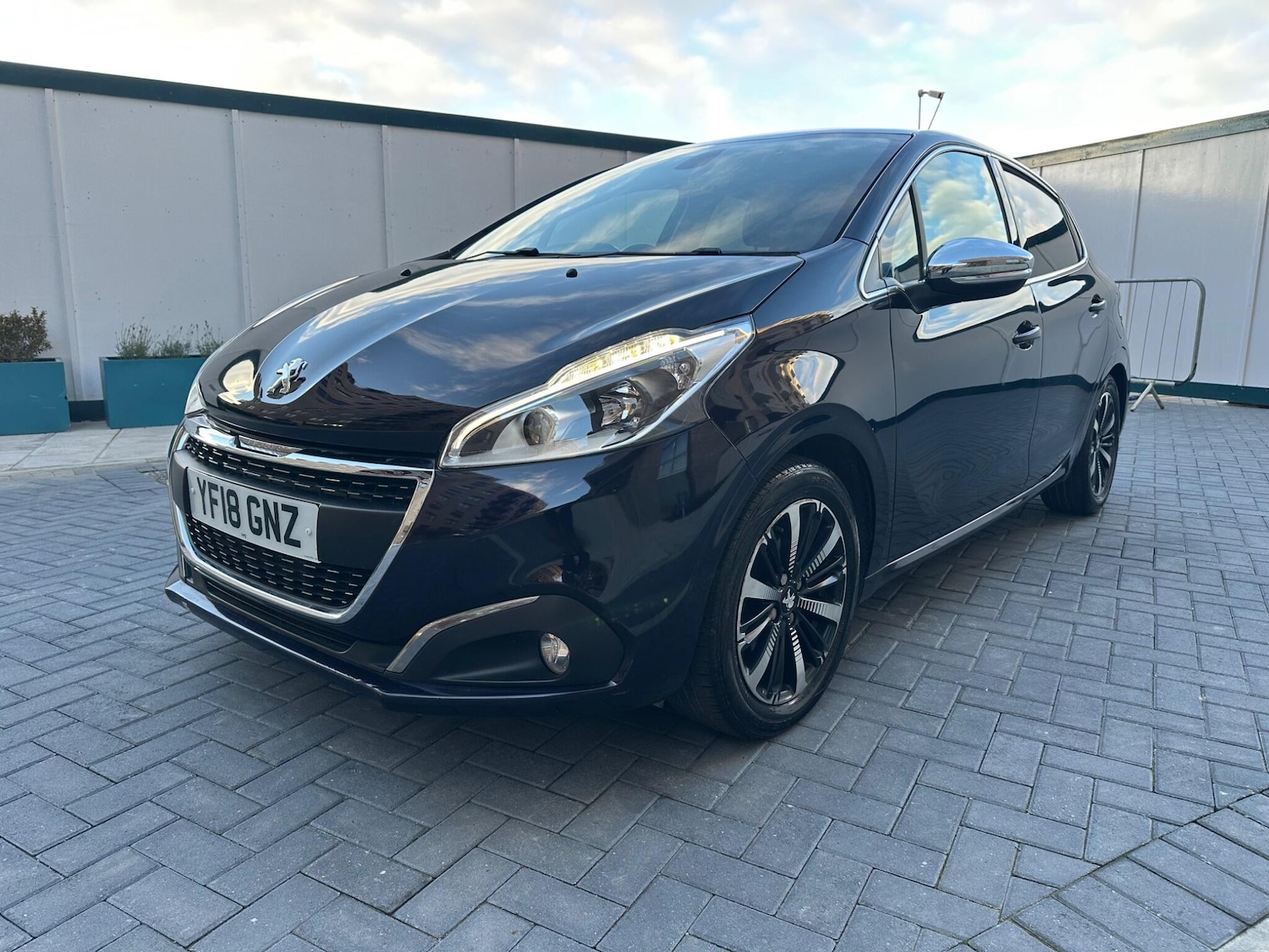 Used Peugeot 208 2018 for sale - 76701276: Photo 6