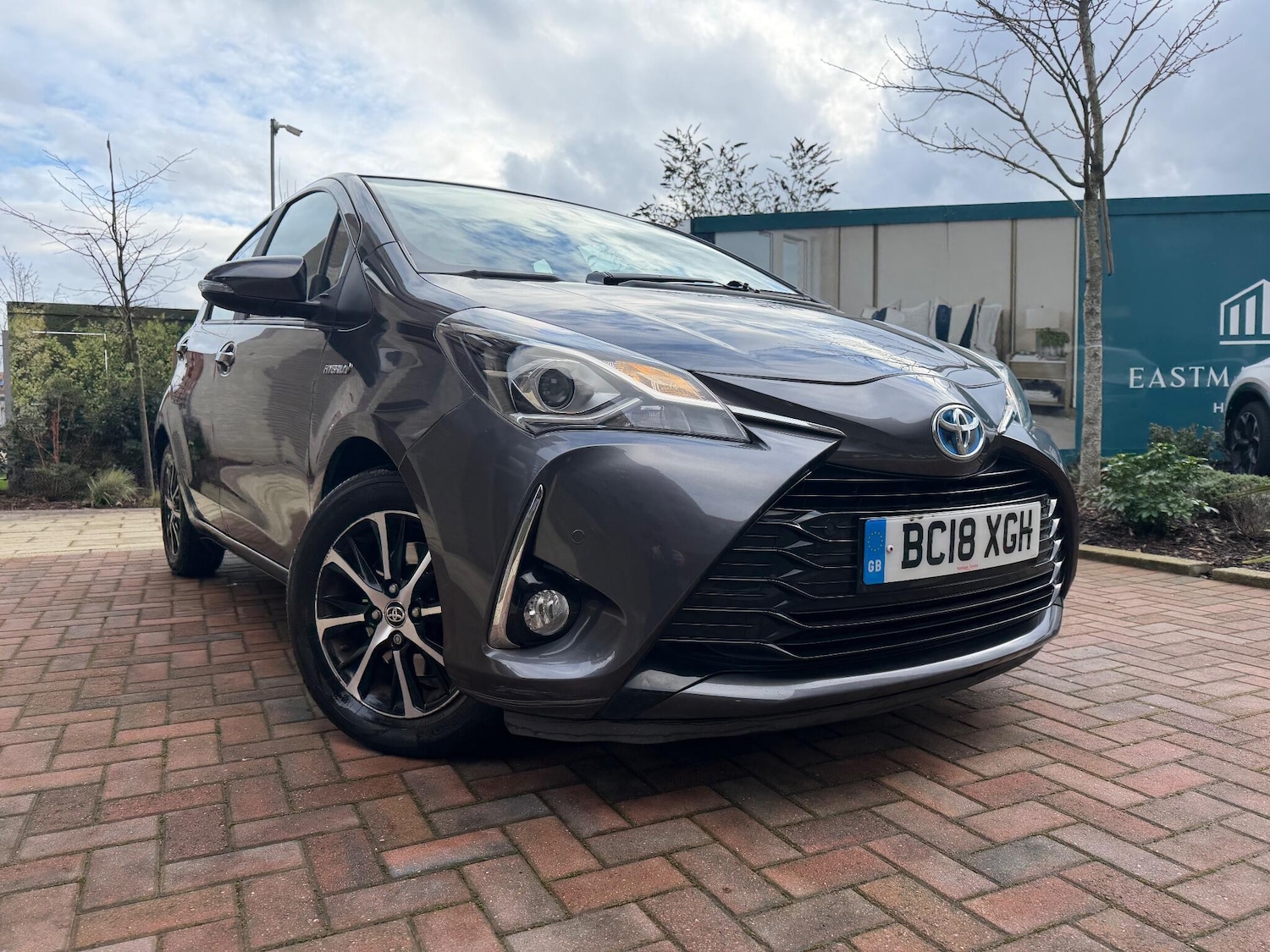 Used Toyota Yaris for sale - 77242844: Photo 11