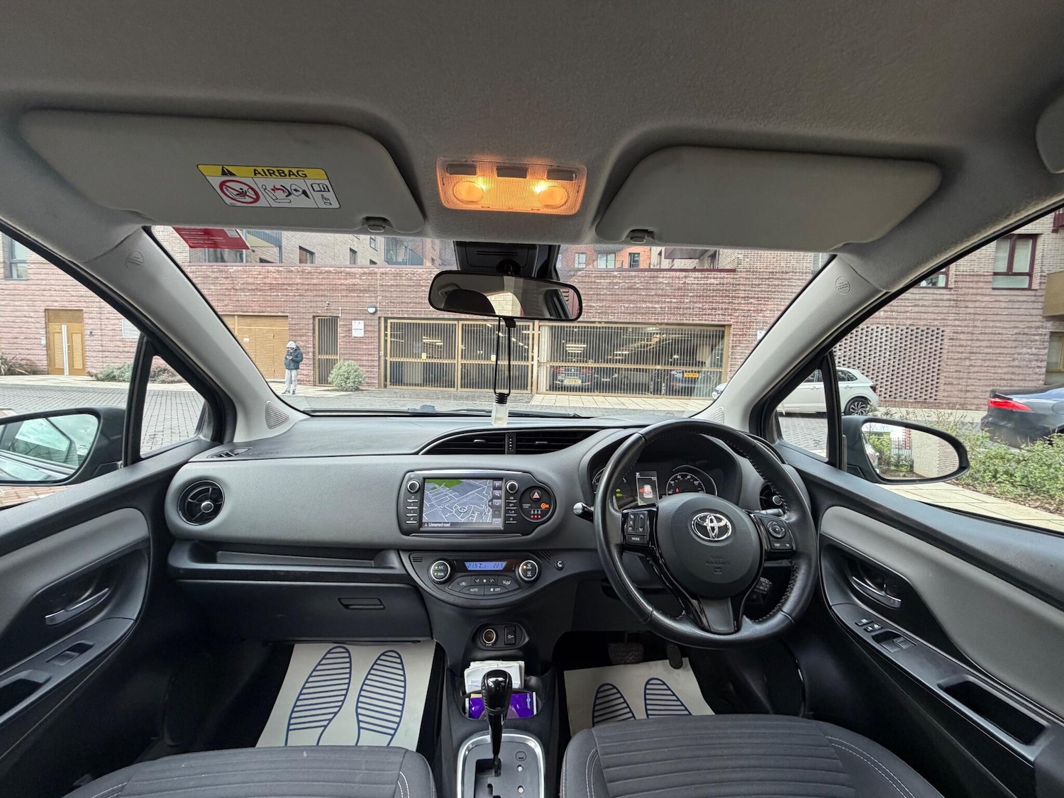 Used Toyota Yaris for sale - 77242844: Photo 19