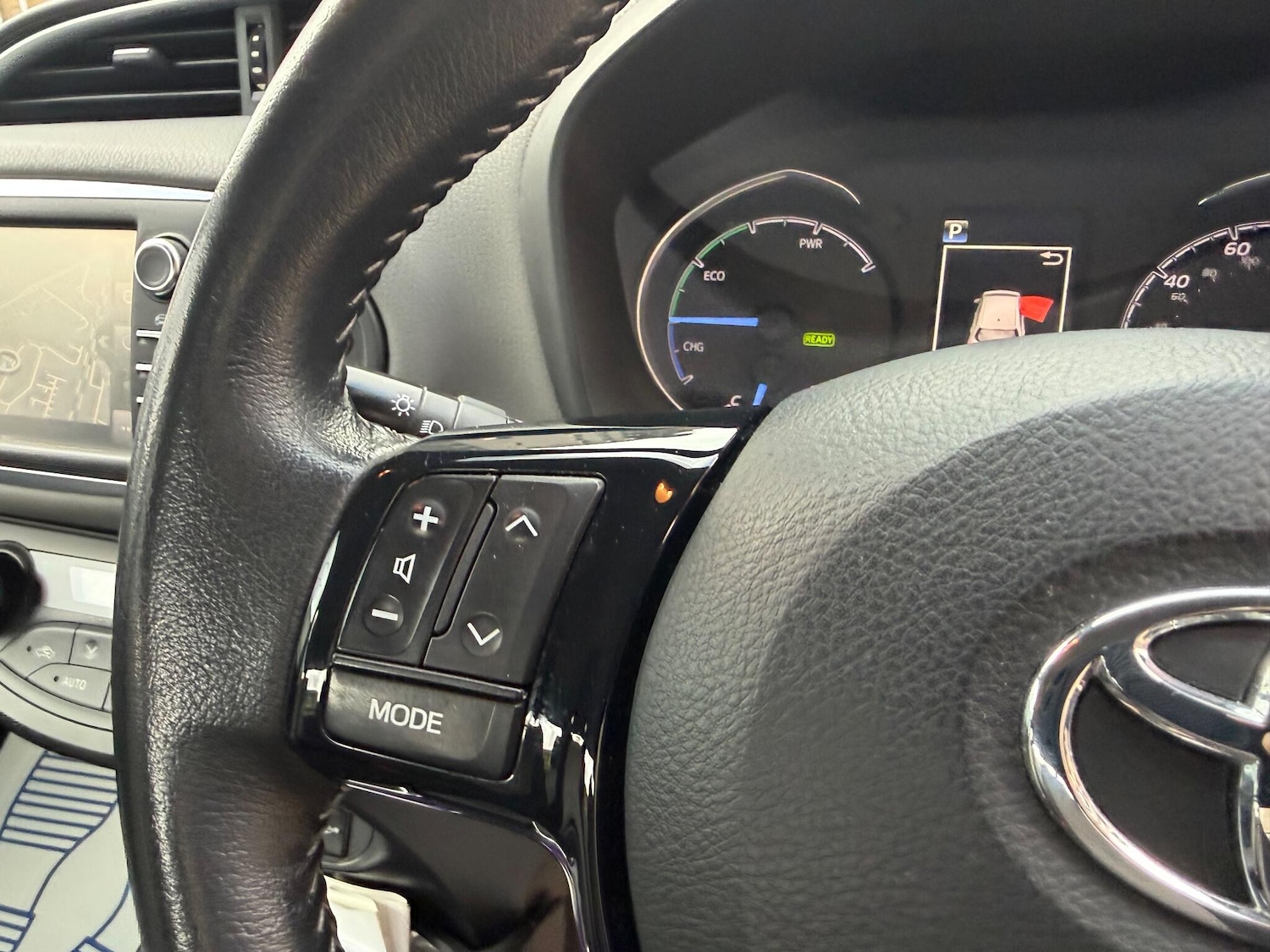 Used Toyota Yaris for sale - 77242844: Photo 23