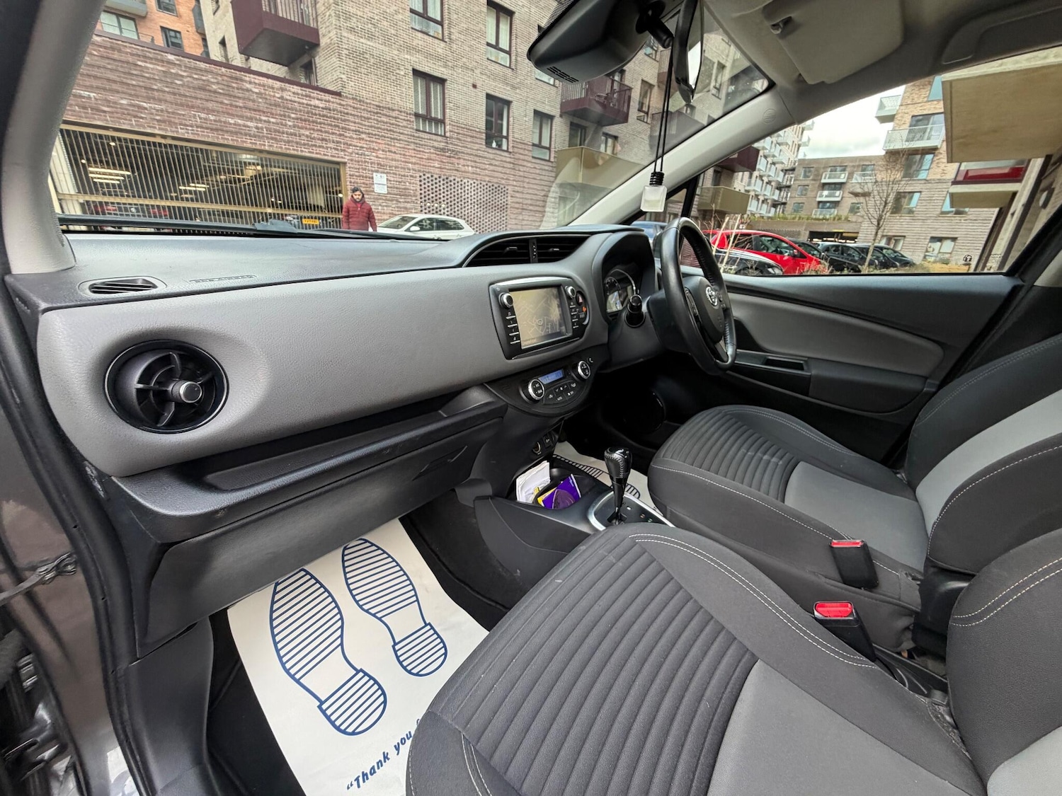 Used Toyota Yaris for sale - 77242844: Photo 31