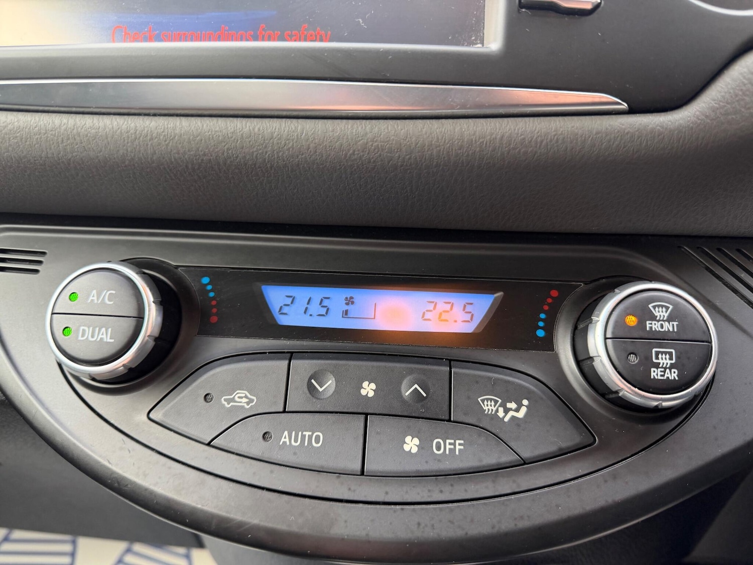 Used Toyota Yaris for sale - 77242844: Photo 32