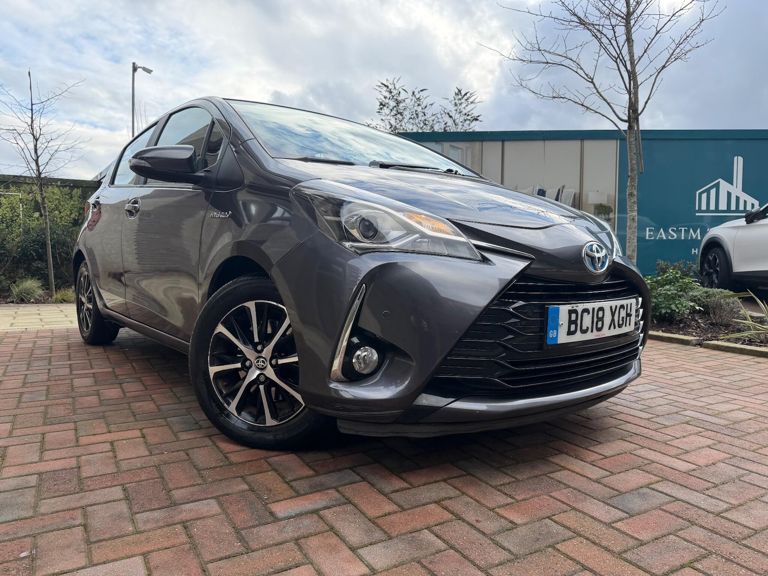 Used Toyota Yaris for sale - 77242844: Photo 8