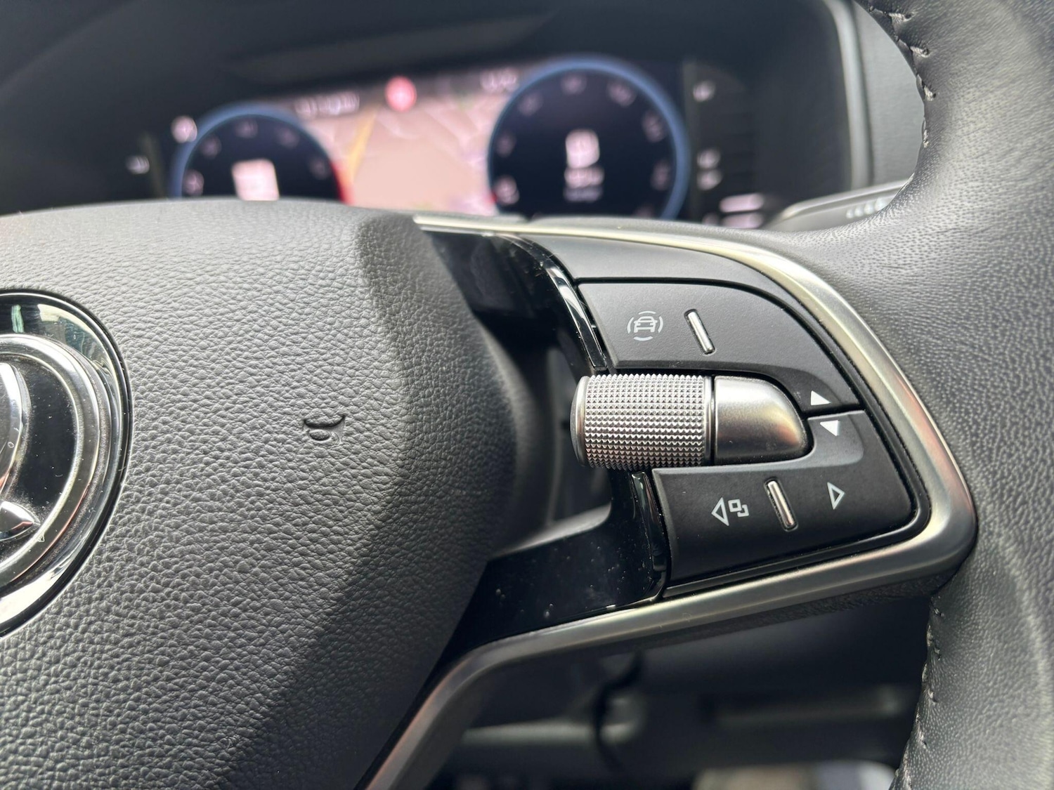 Used Skoda Karoq 2024 for sale - 77585699: Photo 42