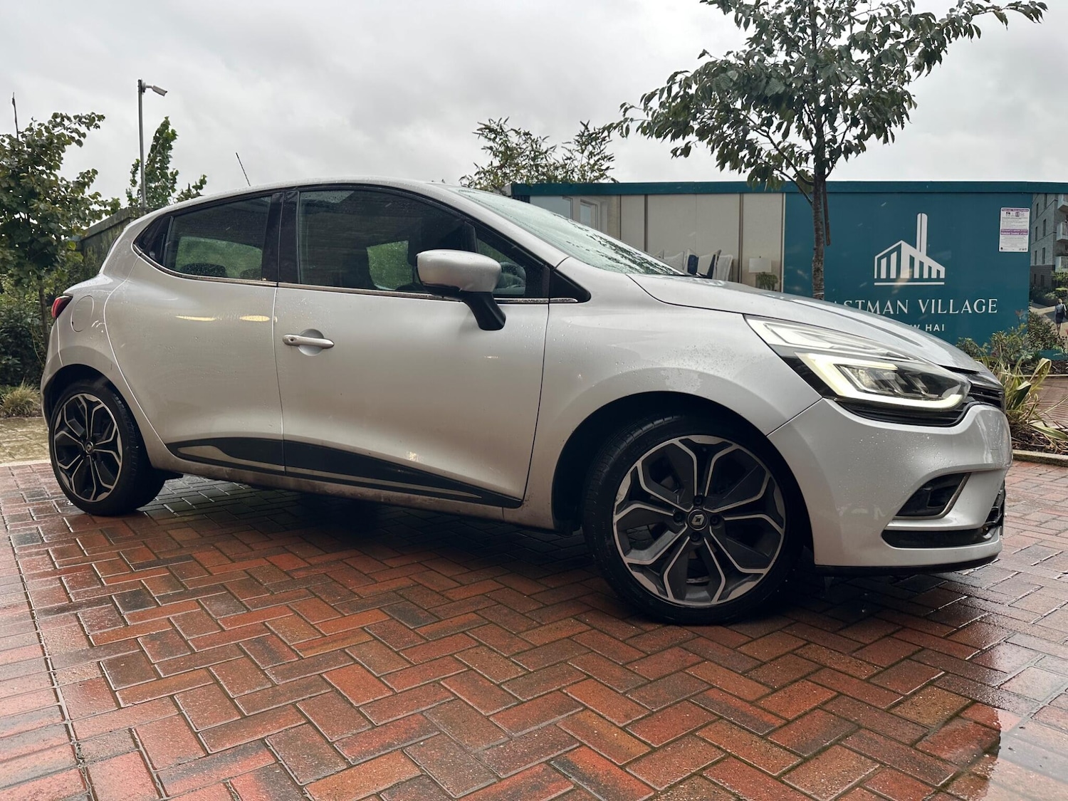 Used Renault Clio 2017 for sale - 76166393: Photo 11