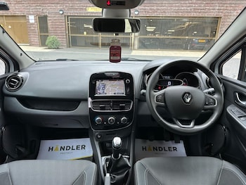 Used Renault Clio 2017 for sale - 76166393: Photo 4