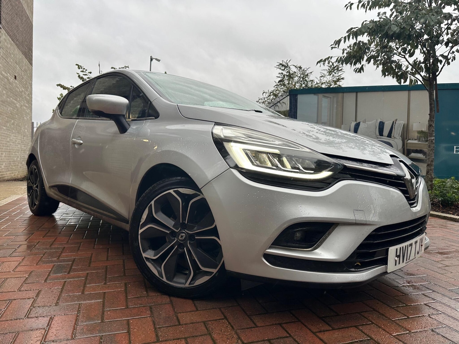 Used Renault Clio 2017 for sale - 76166393: Photo 9