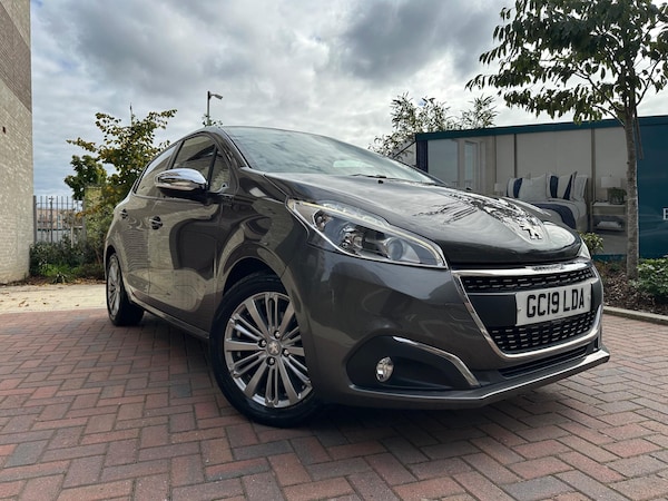 Used Peugeot 208 2019 for sale - 76306395: Photo 3