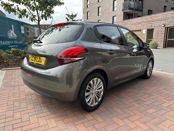 Used Peugeot 208 2019 for sale - 76306395: Photo 4