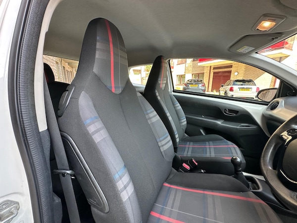 Used Peugeot 108 2016 for sale - 75540120: Photo 19