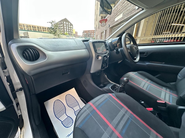 Used Peugeot 108 2016 for sale - 75540120: Photo 3