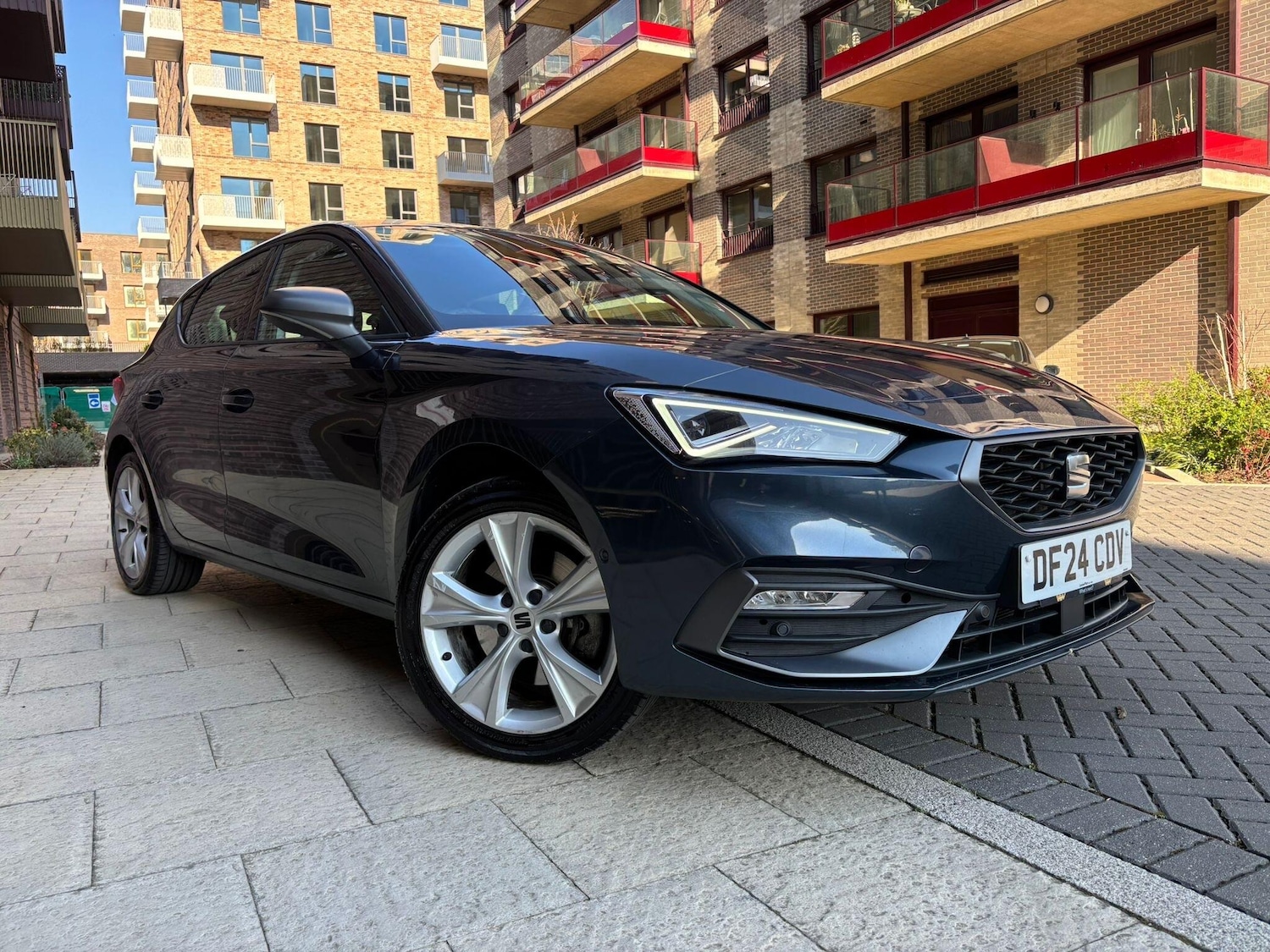 Used SEAT Leon 2024 for sale - 77957137: Photo 1