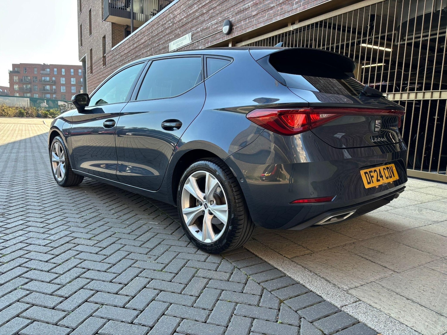 Used SEAT Leon 2024 for sale - 77957137: Photo 2