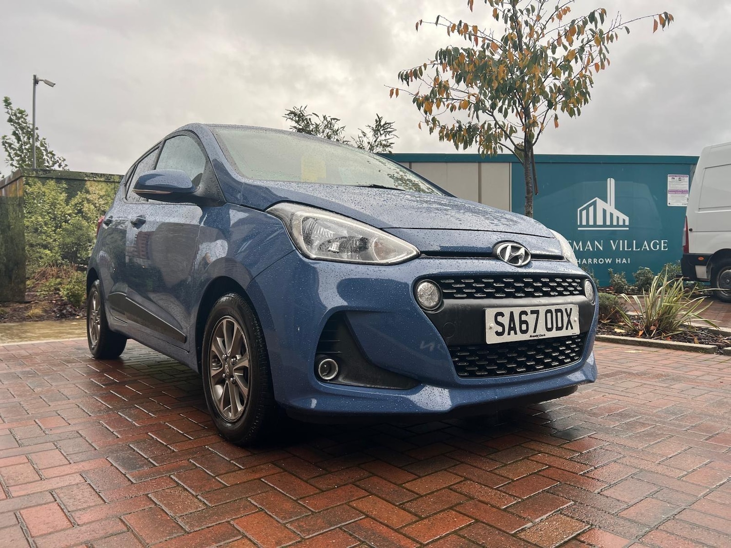 Used Hyundai i10 2017 for sale - 75729758: Photo 11