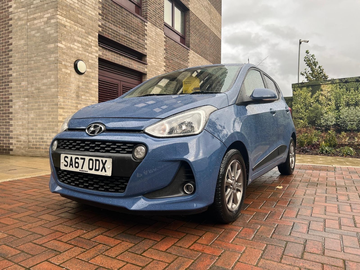 Used Hyundai i10 2017 for sale - 75729758: Photo 13