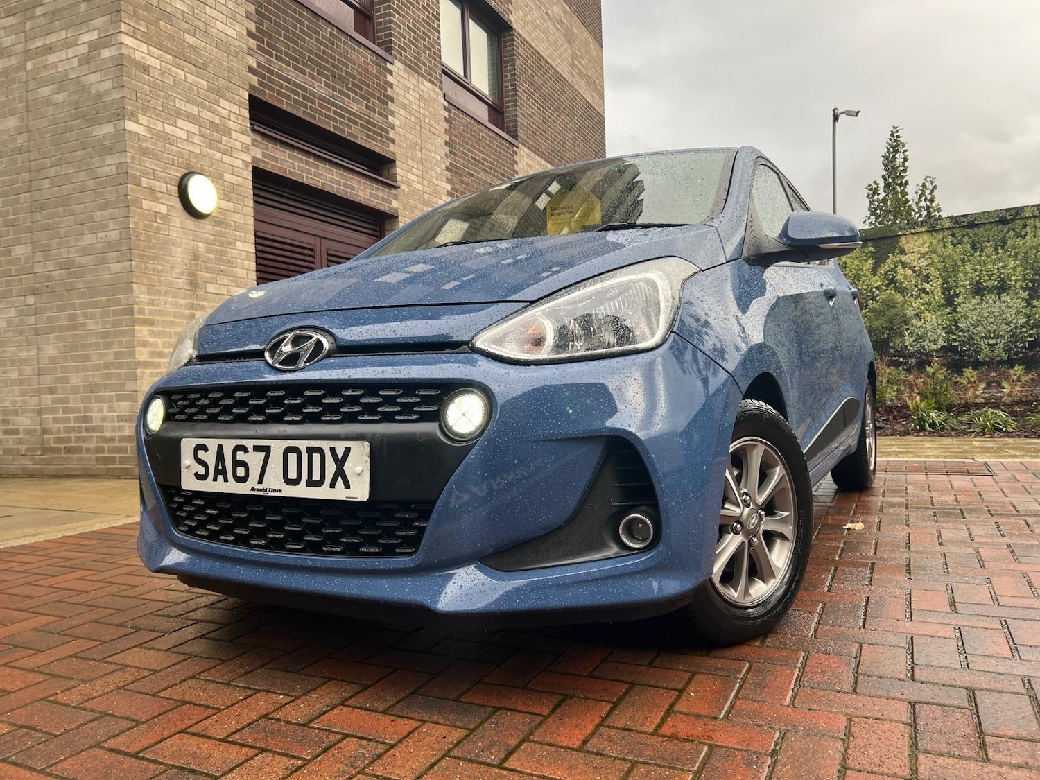 Used Hyundai i10 2017 for sale - 75729758: Photo 14