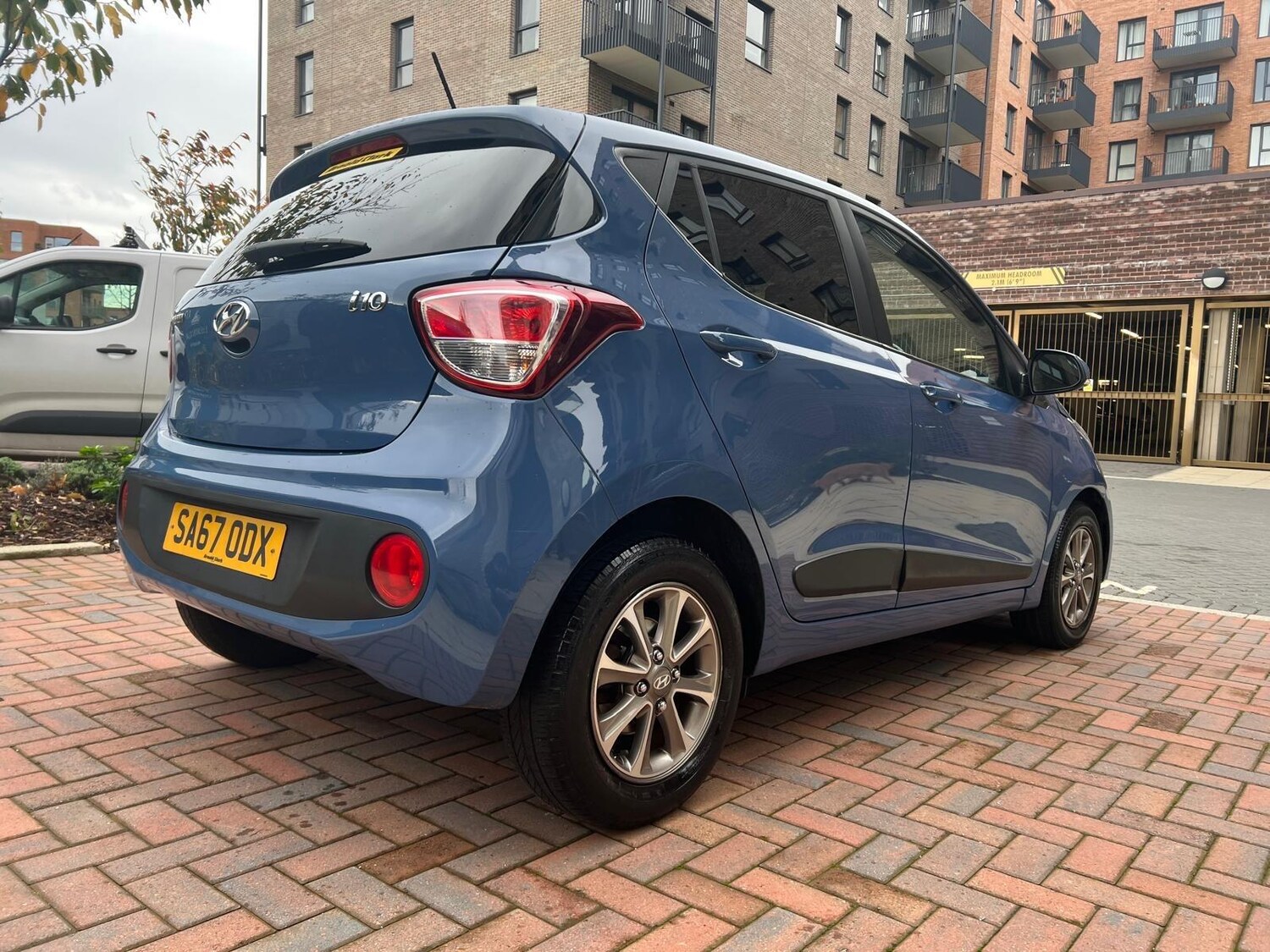 Used Hyundai i10 2017 for sale - 75729758: Photo 2