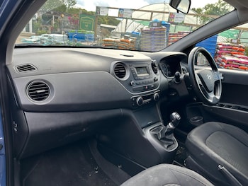 Used Hyundai i10 2017 for sale - 75729758: Photo