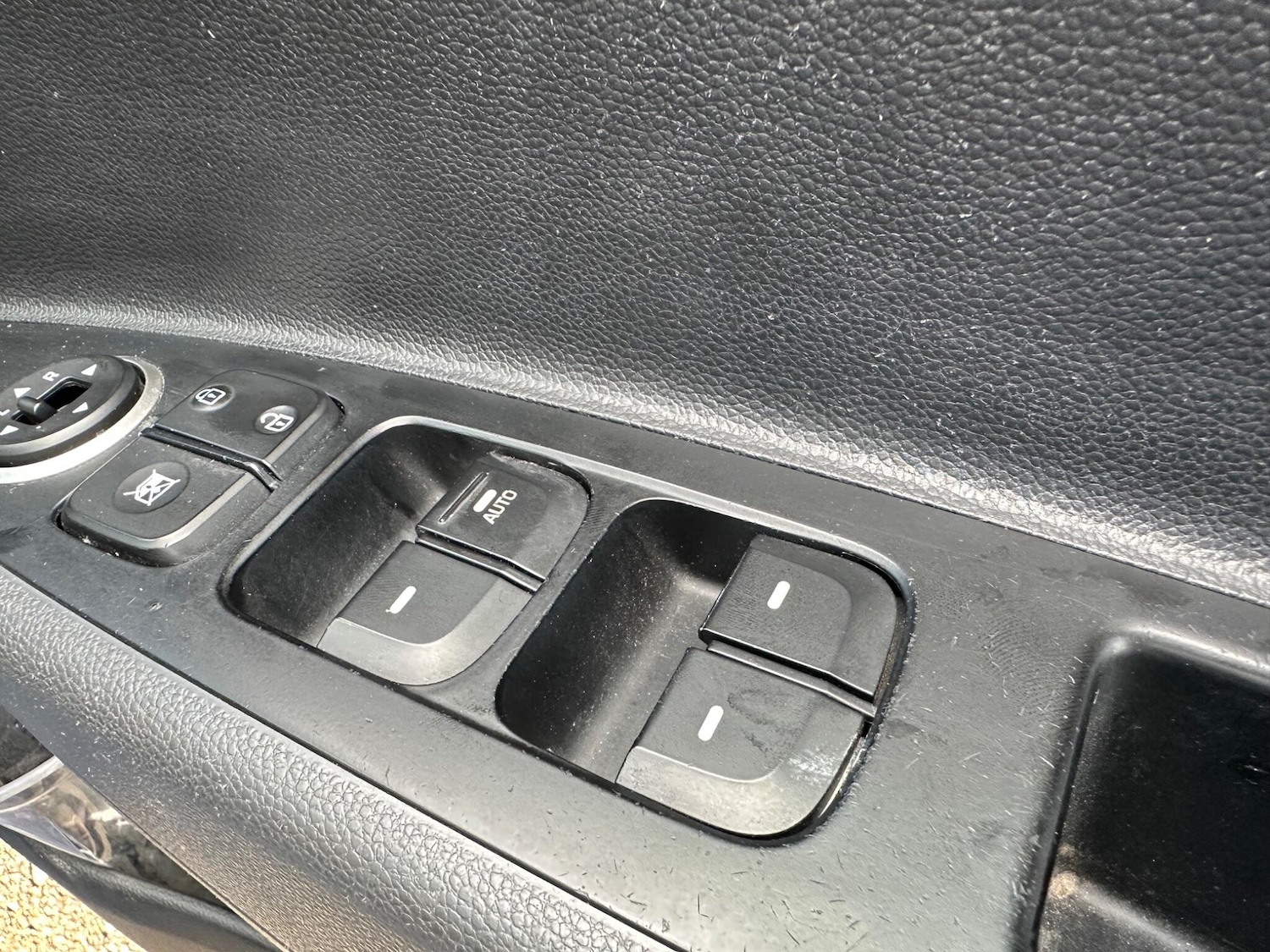 Used Hyundai i10 2017 for sale - 75729758: Photo 8