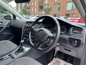 Used Volkswagen Golf 2018 for sale - 75707728: Photo