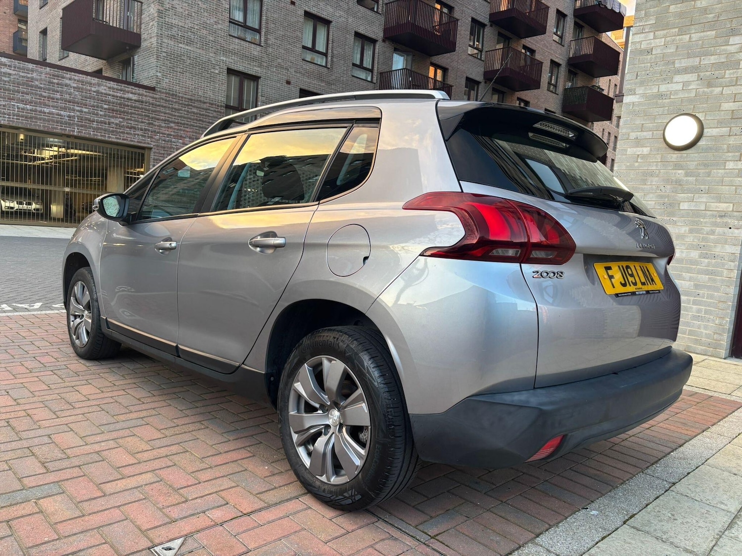Used Peugeot 2008 2020 for sale - 77892614: Photo 2