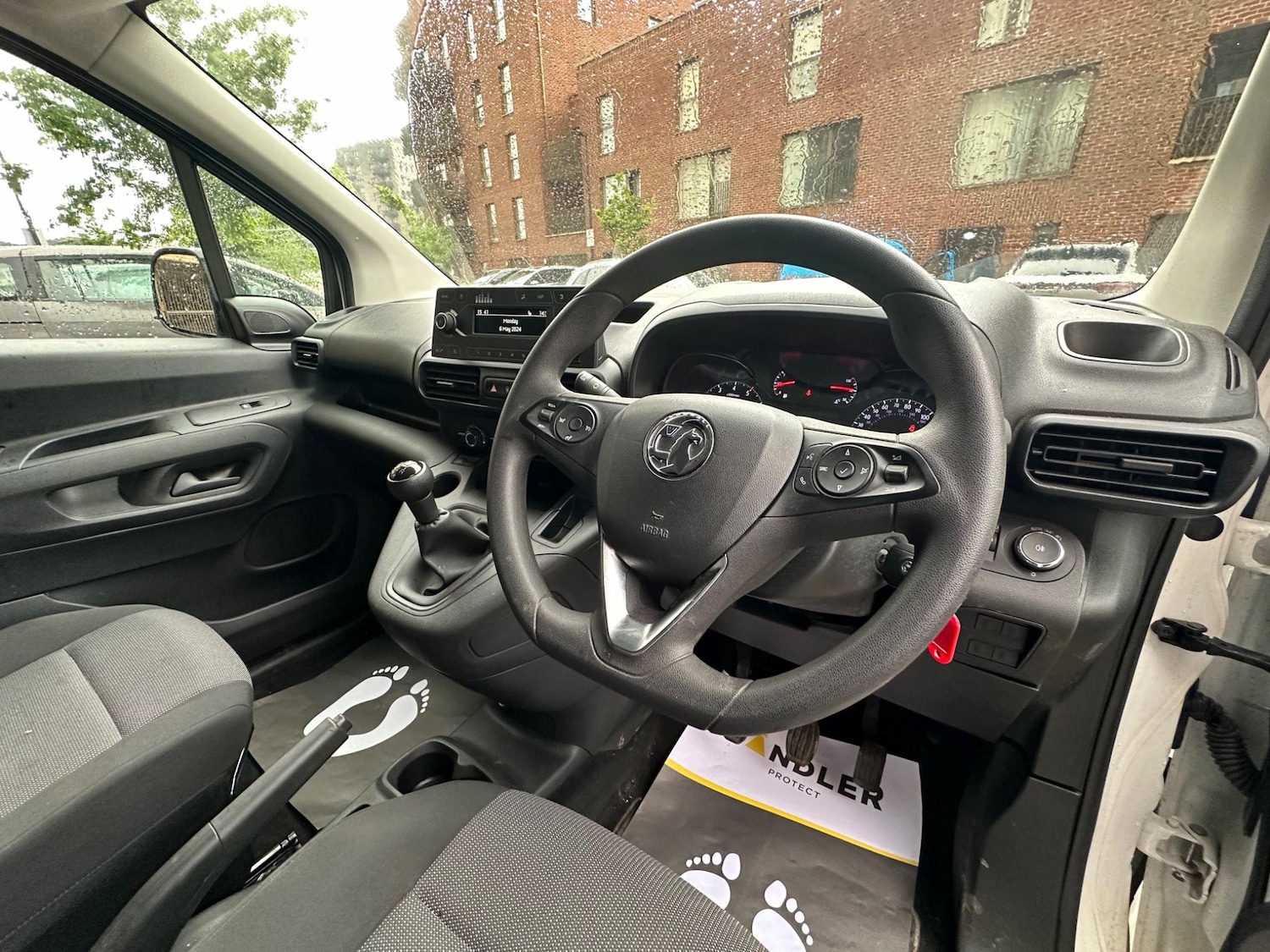 Used Vauxhall Combo 2021 for sale - 77052527: Photo 4