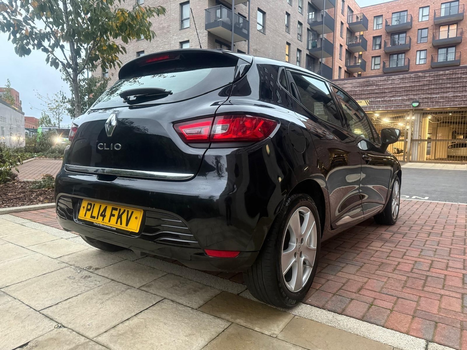 Used Renault Clio 2014 for sale - 76457198: Photo 2