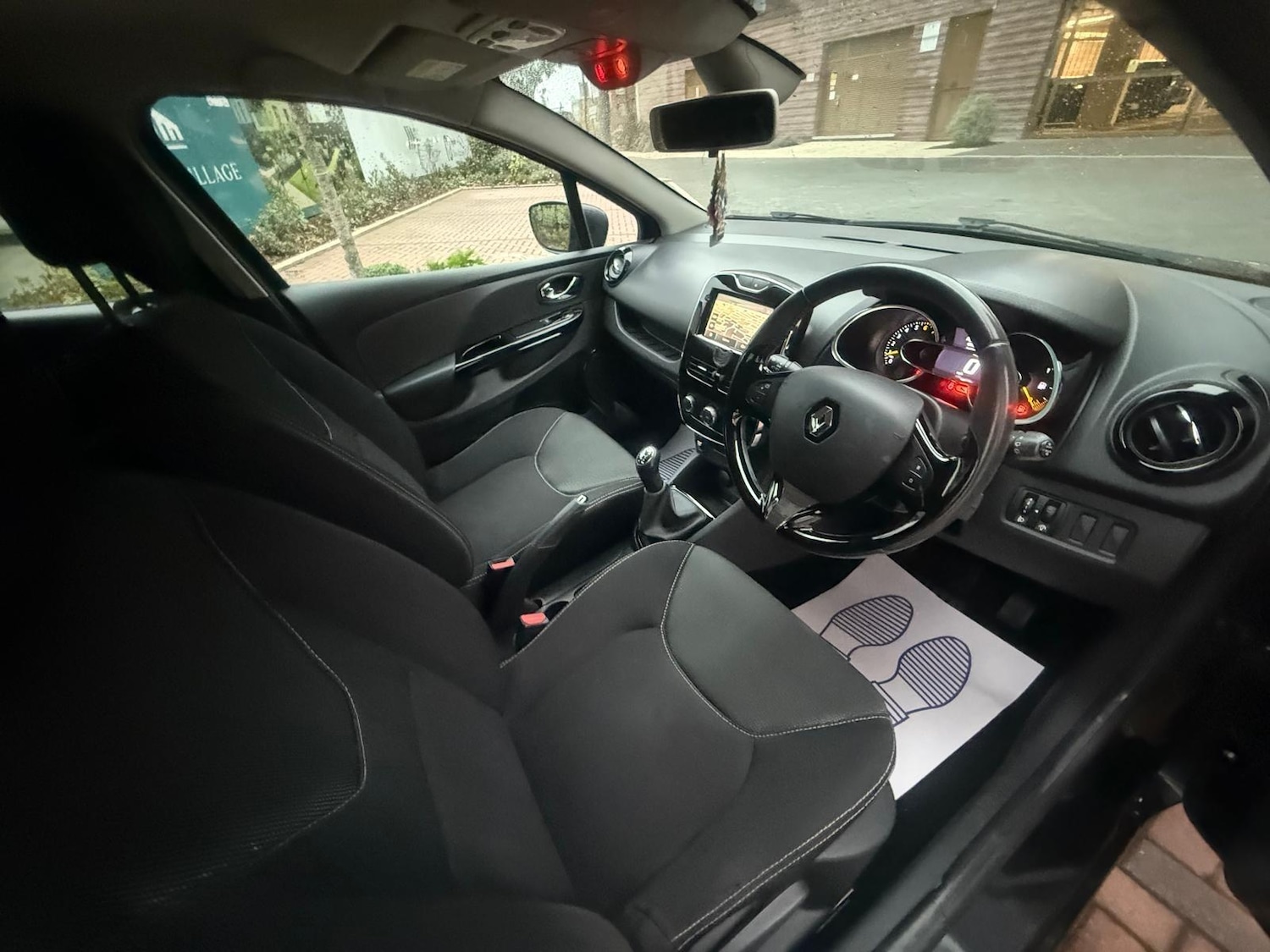 Used Renault Clio 2014 for sale - 76457198: Photo 22