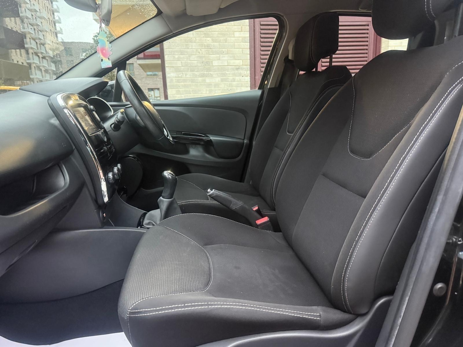 Used Renault Clio 2014 for sale - 76457198: Photo 24