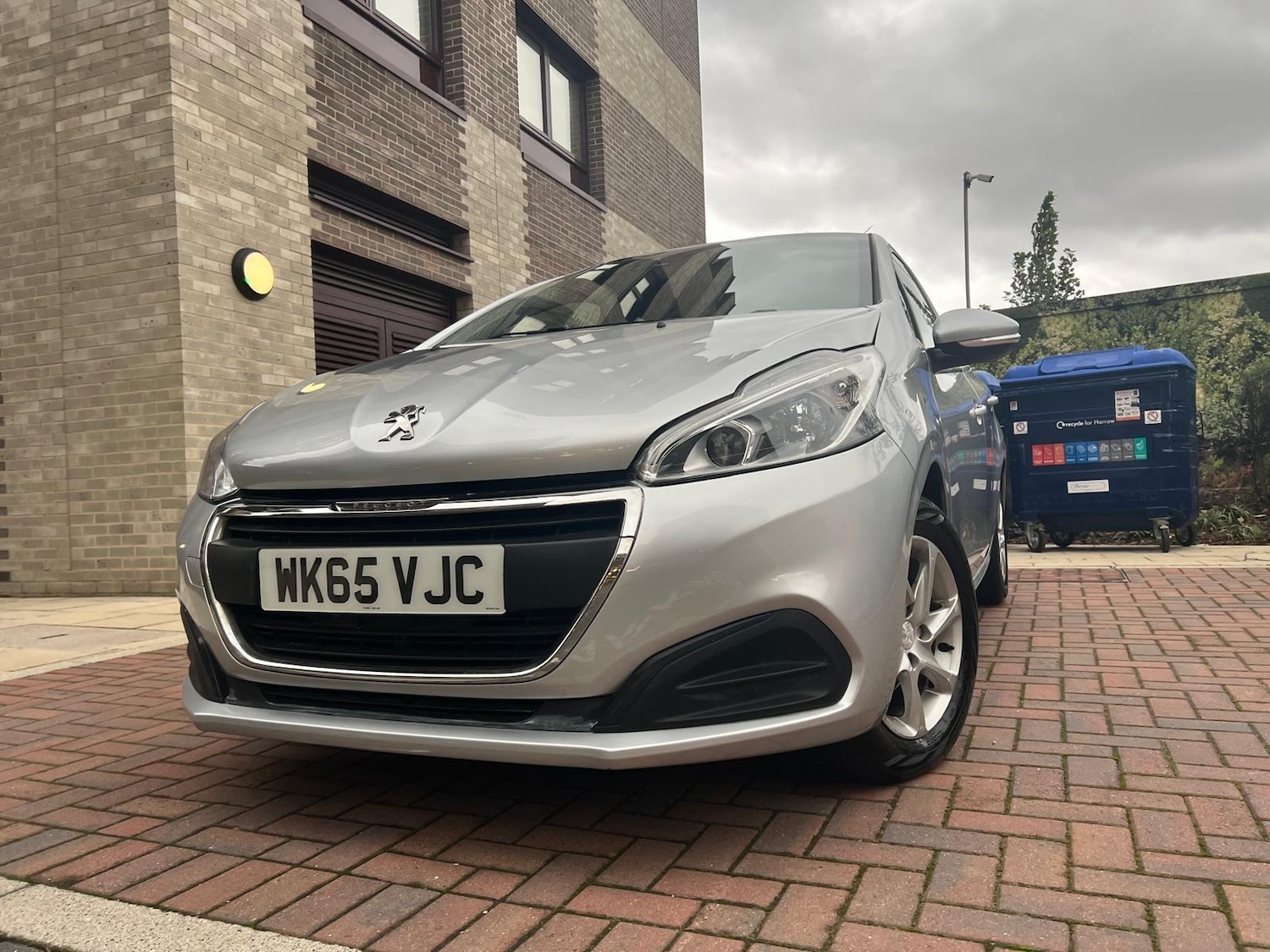 Used Peugeot 208 2015 for sale - 76550480: Photo 3