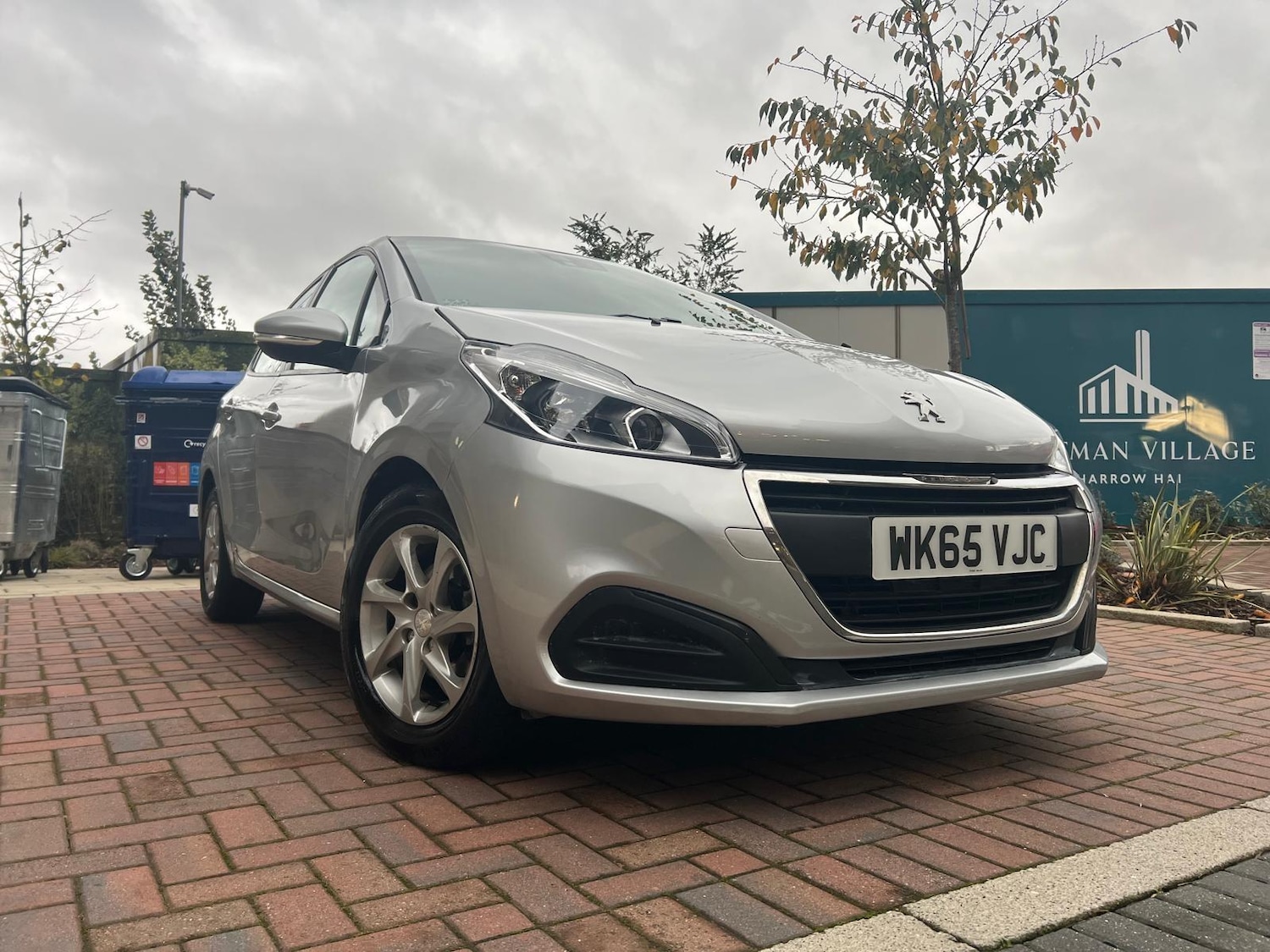 Used Peugeot 208 2015 for sale - 76550480: Photo 6