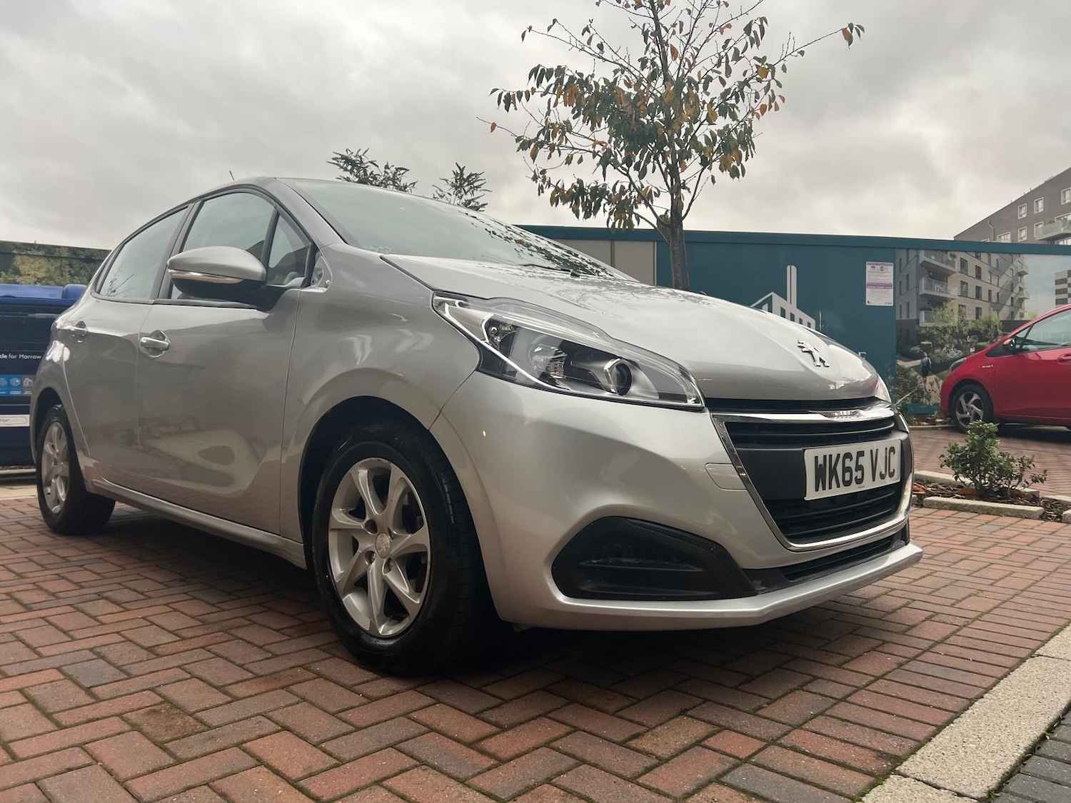 Used Peugeot 208 2015 for sale - 76550480: Photo 7