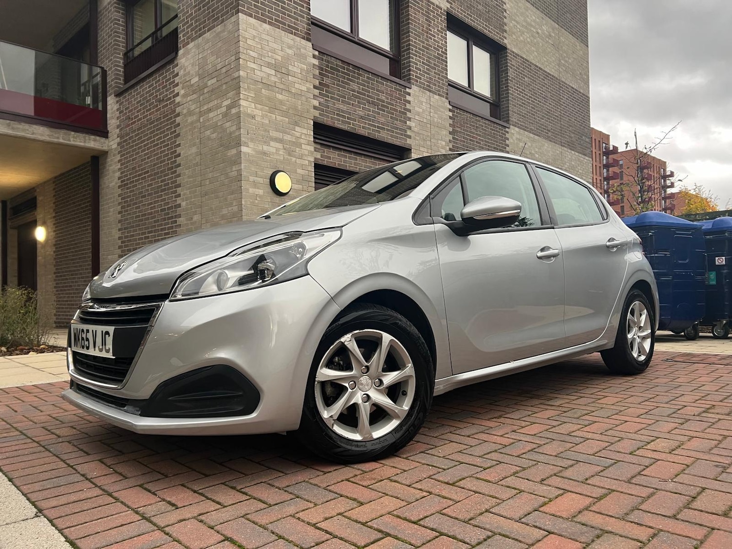 Used Peugeot 208 2015 for sale - 76550480: Photo 9