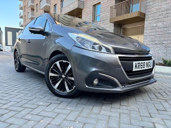 Used Peugeot 208 2018 for sale - 78388383: Photo