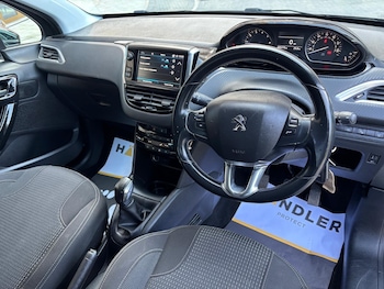 Used Peugeot 208 2018 for sale - 78388383: Photo