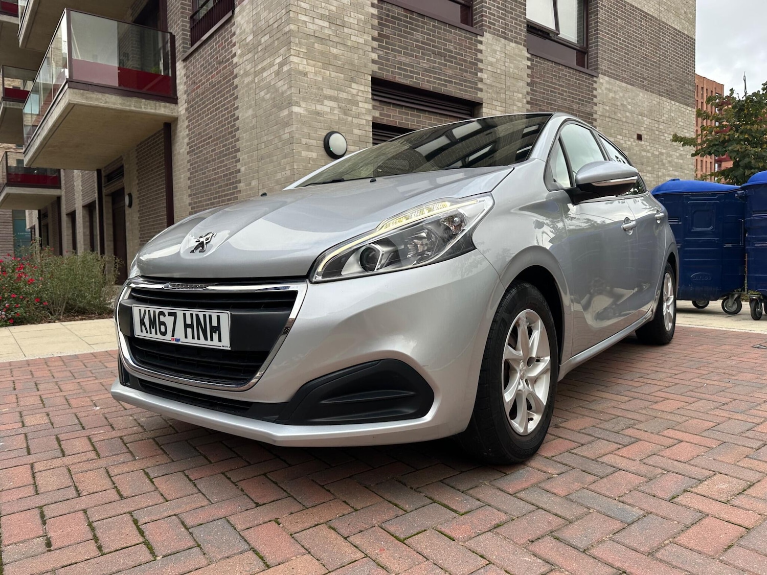 Used Peugeot 208 2017 for sale - 76215596: Photo 3