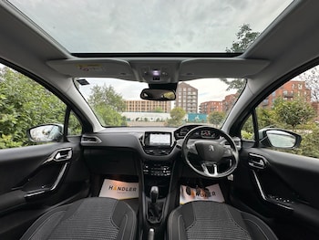 Used Peugeot 208 2019 for sale - 75507681: Photo